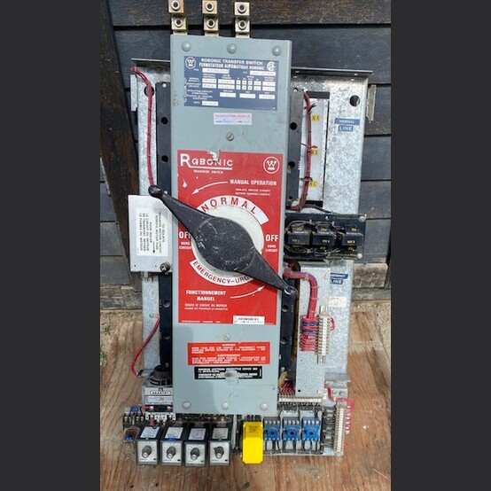 400 Amp. Westinghouse #R03400M, automatic transfer switch, 600 Volts, 3 phase (2 available) - Image 9
