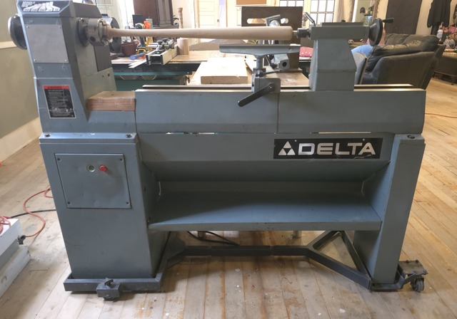16" x 40" Delta #46-860, Woodworking Lathe, 1.5 HP, 1720 RPM, 230 Volts, 1PH, 1995 - Image 1