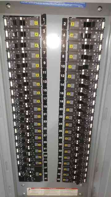 100 Amp. Square D NF, panelboard, 480Y/277 Volts, 3 phase, 42 circuits - Image 2