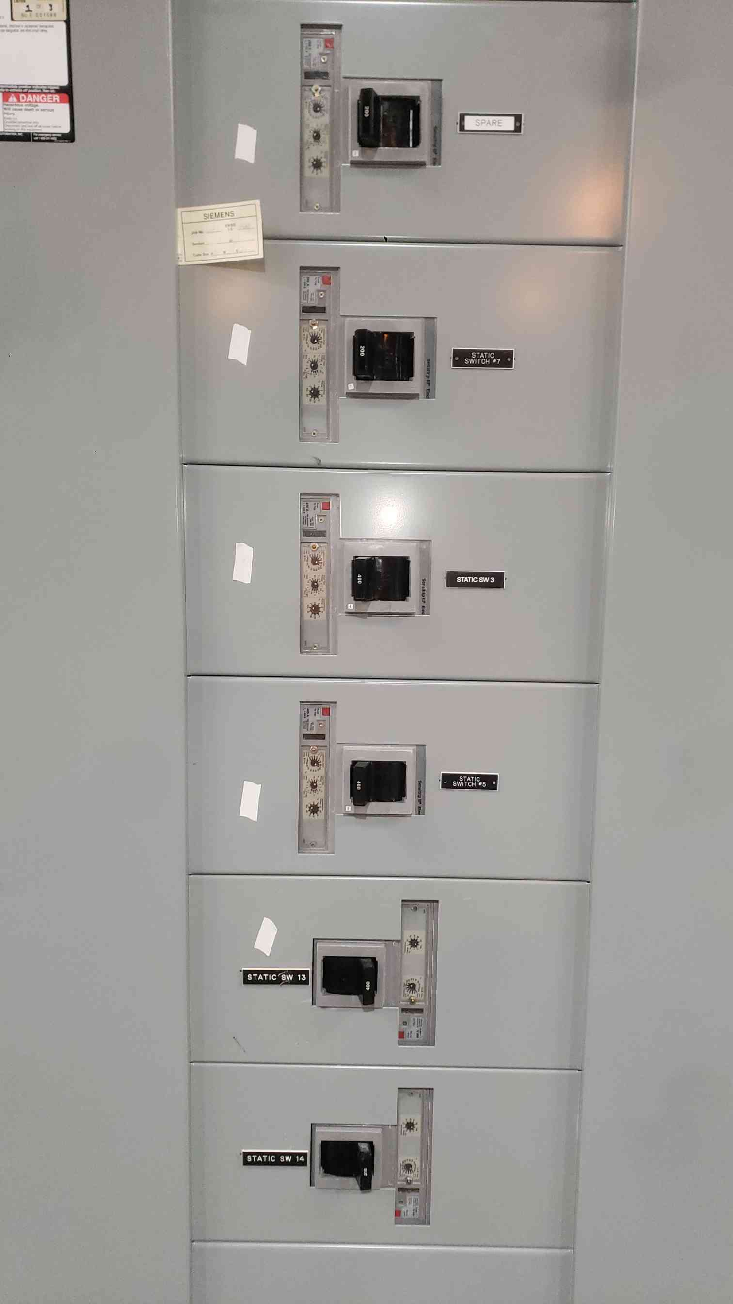 1600 Amps, Siemens #SBA2016, switchboard lineup, 3 sections, 480Y/277 Volts, 3 phase, 65 kA AIC, 13 feeder - Image 10