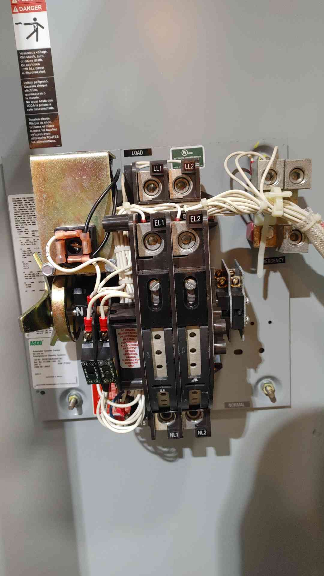 200 Amp. ASCO 7000 Series #D07ATSA20200F5XC, automatic transfer switch, 240 Volts, 1 phase, new surplus - Image 5