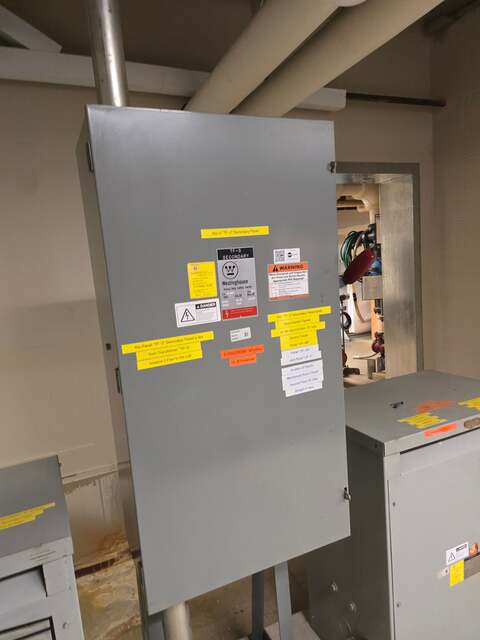 400 Amp. Westinghouse, heavy duty fusible safety switch, 240 Volts, 3 phase - Image 2