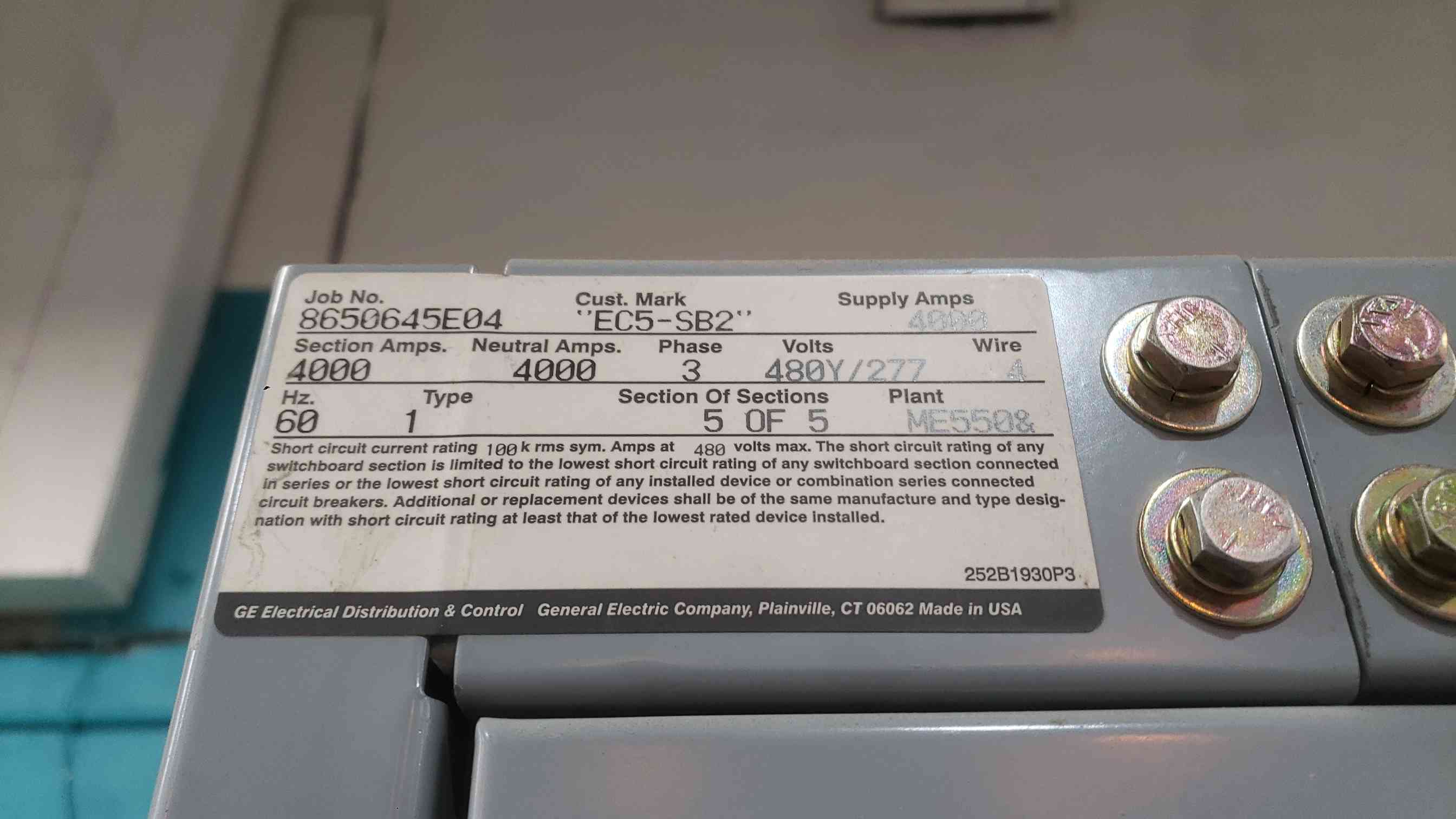 4000 Amps, General Electric Power Break II #SSD40B440H, insulated case circuit breaker, 3 pole, 600 Volts - Image 2
