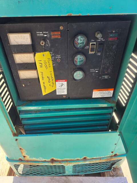 45 KW Onan, LP gas generator, Ford 4.9L engine, enclosed, 1 phase, 988 hours, 1989 - Image 6