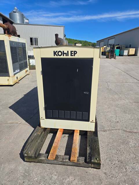 57 KW Kohler, LP propane generator, GM 5.7L engine, enclosed, 1024 hours, 2001 - Image 6
