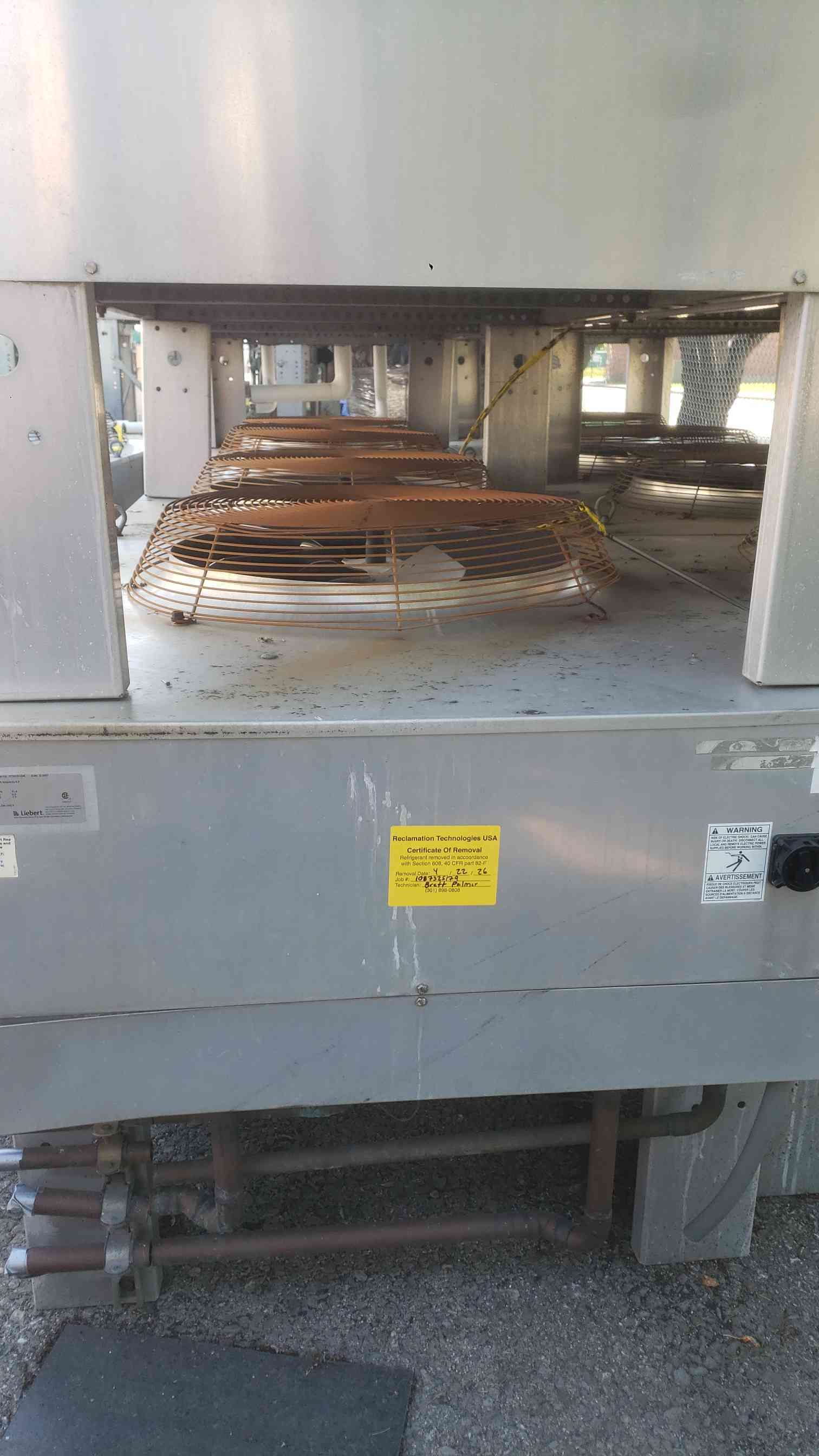 Liebert #DCDF415-A, air cooled condenser, 4 fans, 460 V., 3 phase (4 available) - Image 1