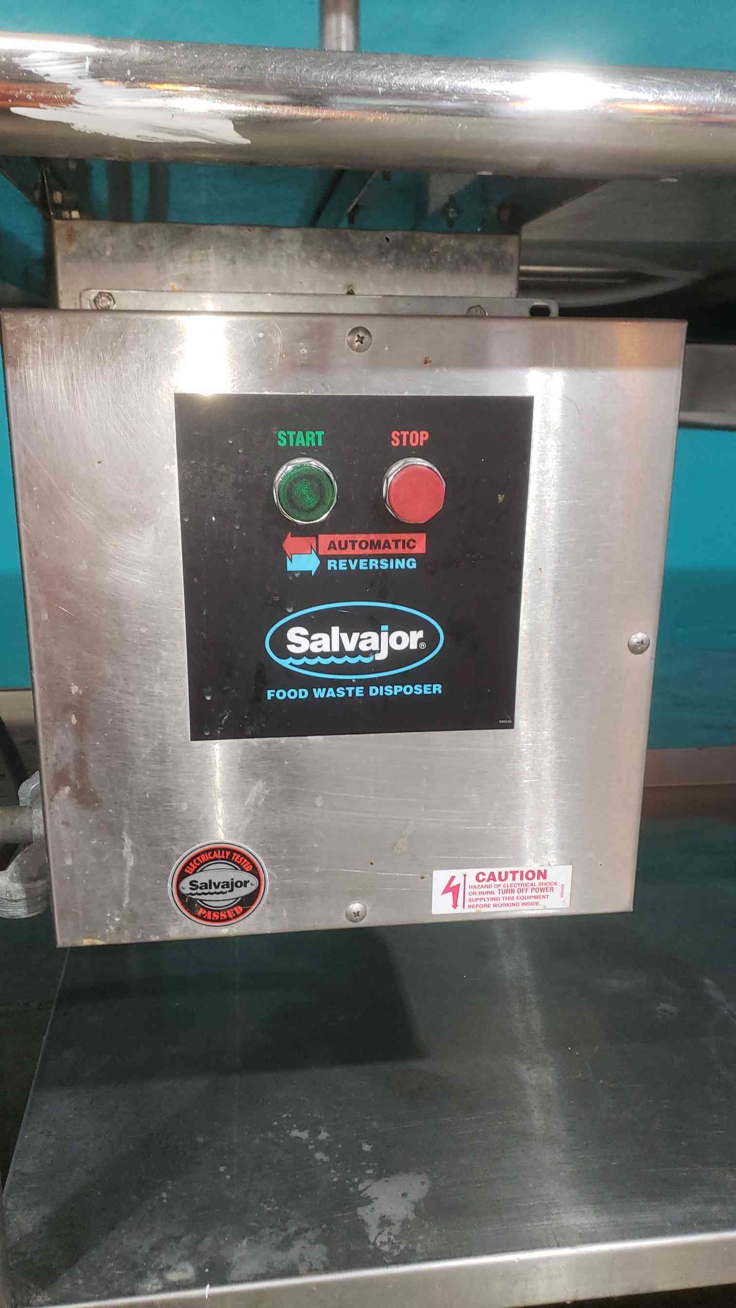 Salvajor, commercial food waste disposer, ARSS-2 auto-reversing control, 12' stainless steel prep table sink - Image 5