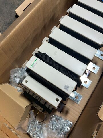 Schneider Electric #LC1F780F7, motor starter contactor - Image 1