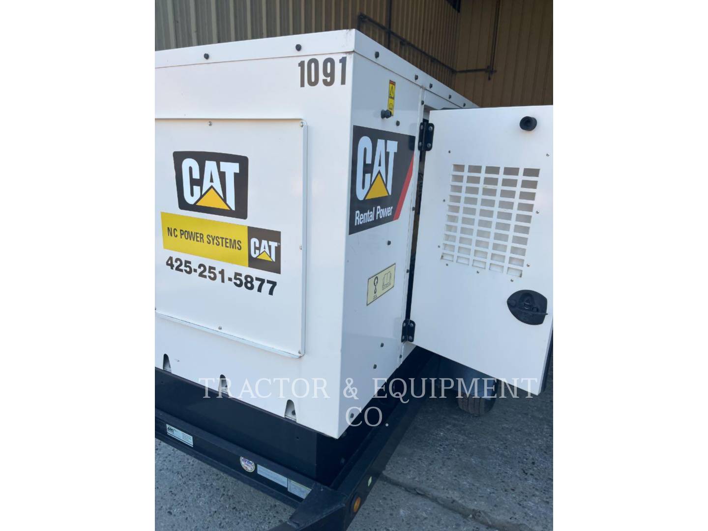38 KW Caterpillar XQ 35, Diesel, 1800 RPM, 30V, 12700 hours, 2018 - Image 2