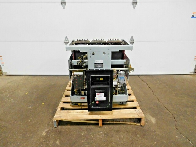 4000 Amp, General Electric, AKR-7F-100, low voltage power circuit breaker, RMS-9 - Image 2