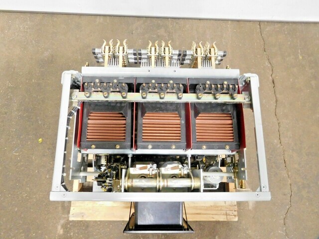 4000 Amp, General Electric, AKR-7F-100, low voltage power circuit breaker, RMS-9 - Image 7