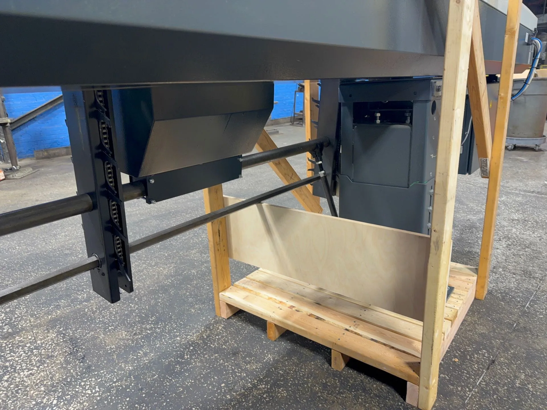 LNS #Sprint-565-S2, bar feeder, 190" bar length, 2022 - Image 6