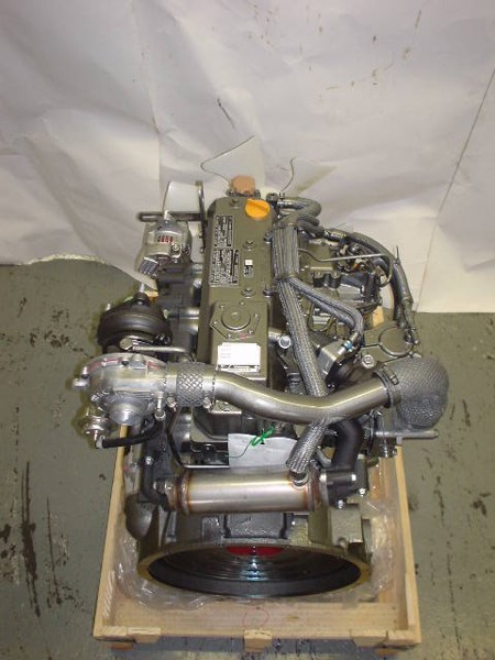 70 HP Yanmar #4TNV98T-GGE, Diesel Engine, Complete, Fan to Flywheel - Image 4