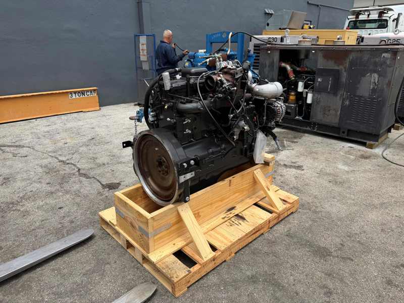 341 HP @ 2100 RPM Cummins #L9, Diesel Engine, New Surplus, Complete - Image 2