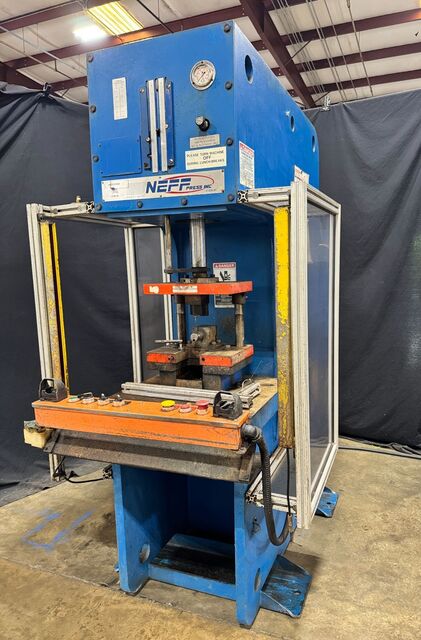 18.9 Ton, Neff #DF15-5HS, C-frame hydraulic press, 10" stroke, 24" daylight, 24" x 21" bed, 2006 (2 available) - Image 1