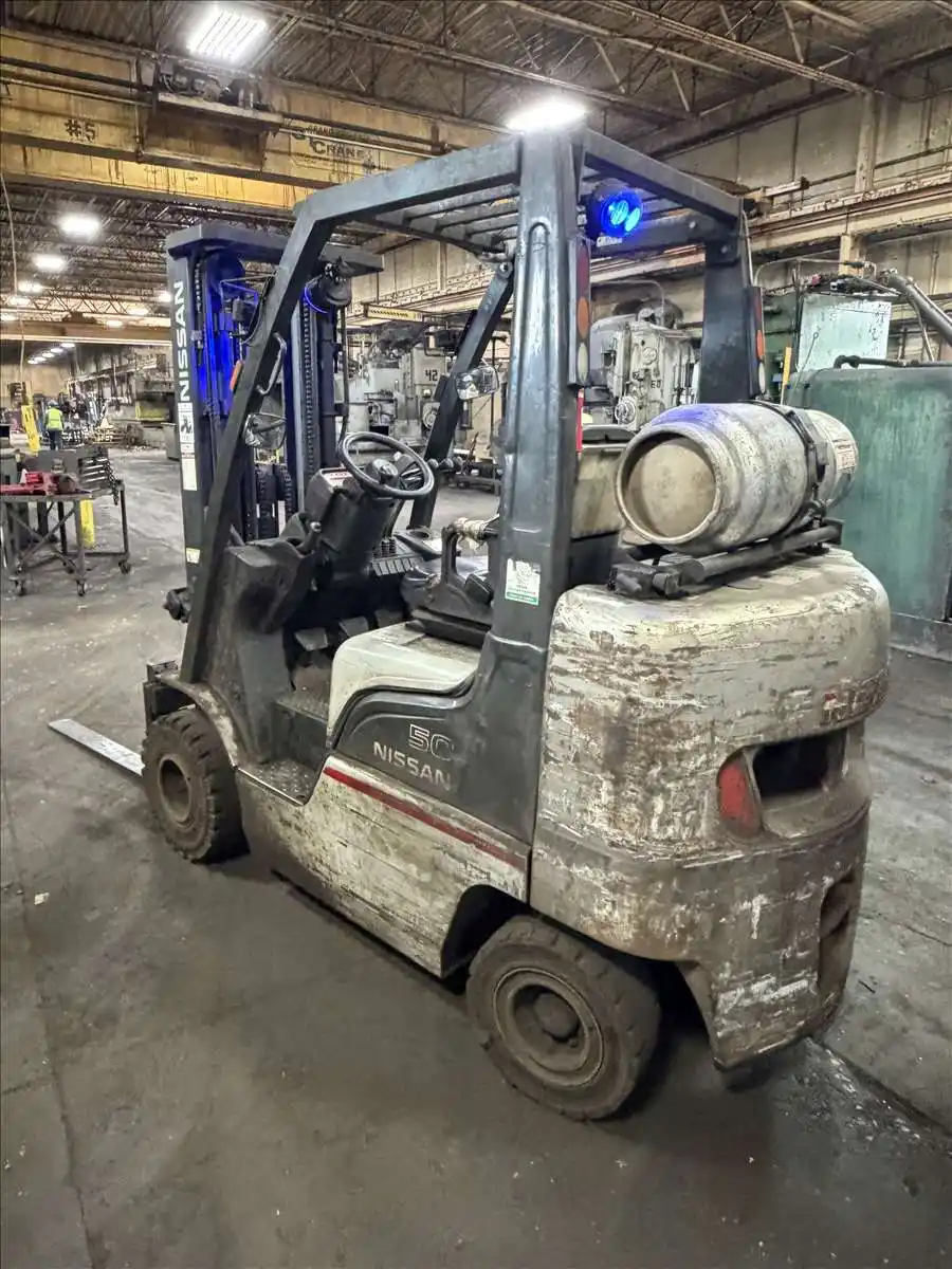 4100 lb. Nissan #MAP1F2A25V, LP forklift, 187" lift height, 42" fork length, forks with rotator - Image 3