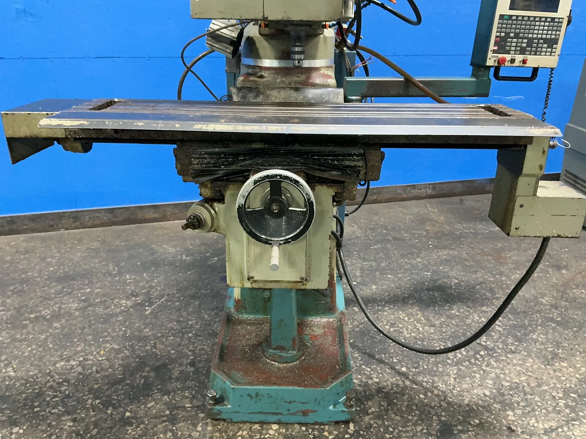 Dyna #EM3116, CNC vertical mill, 10" x 50" table, Dyna CNC controls, 220 V. - Image 3