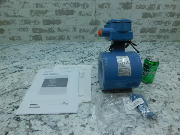 700 HP 3560 RPM Toshiba, Frame 315-1000, TEFC-TC, BB, 1.0 service factor, 460 Volts - Image 8