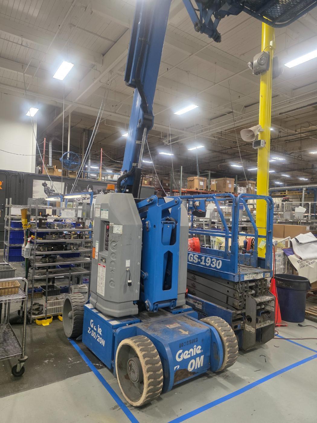 500 lb. Genie #Z-30/20N, electric articulating boom lift, 4' jib length, 36' lift height - Image 3