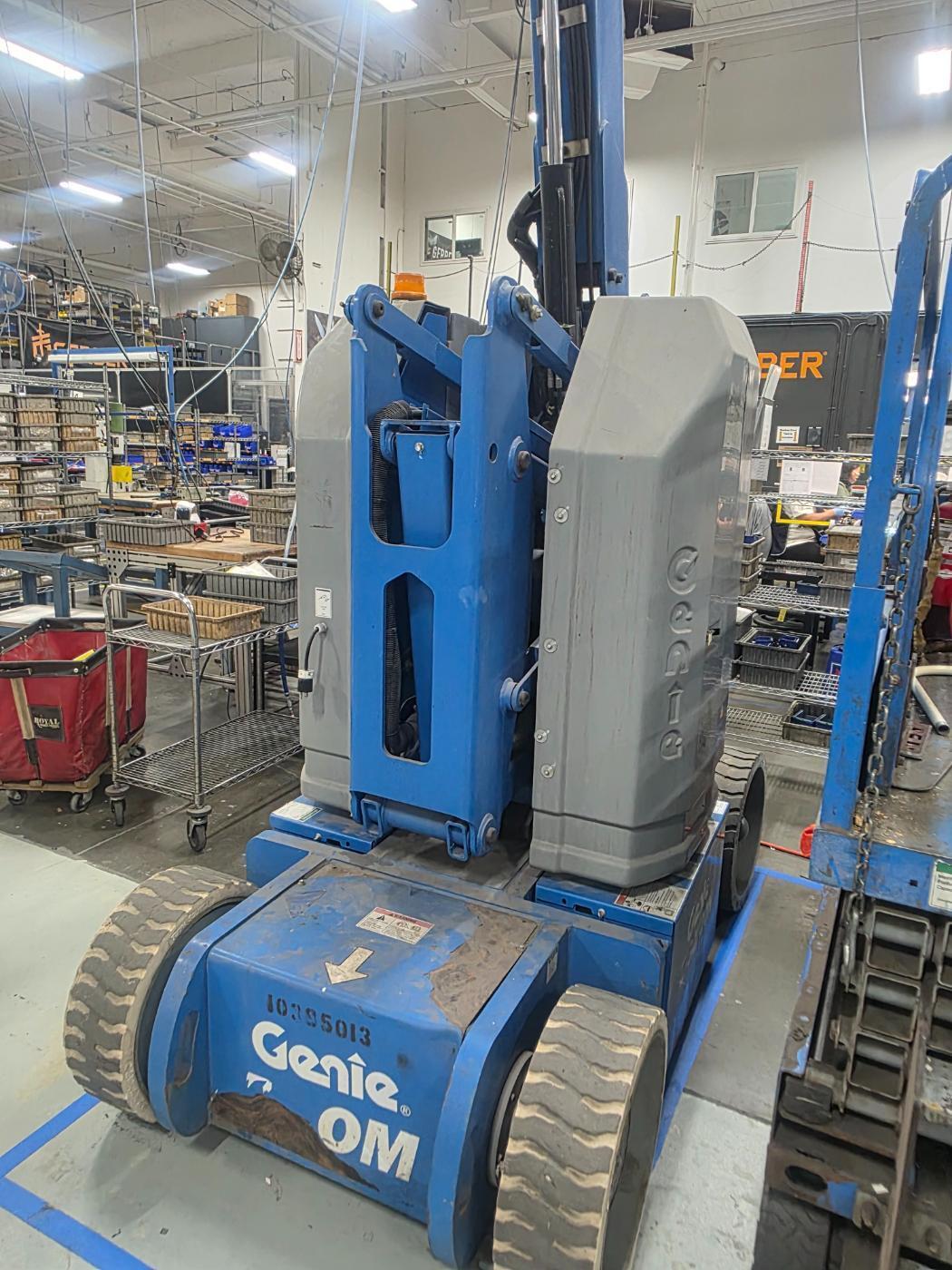 500 lb. Genie #Z-30/20N, electric articulating boom lift, 4' jib length, 36' lift height - Image 5