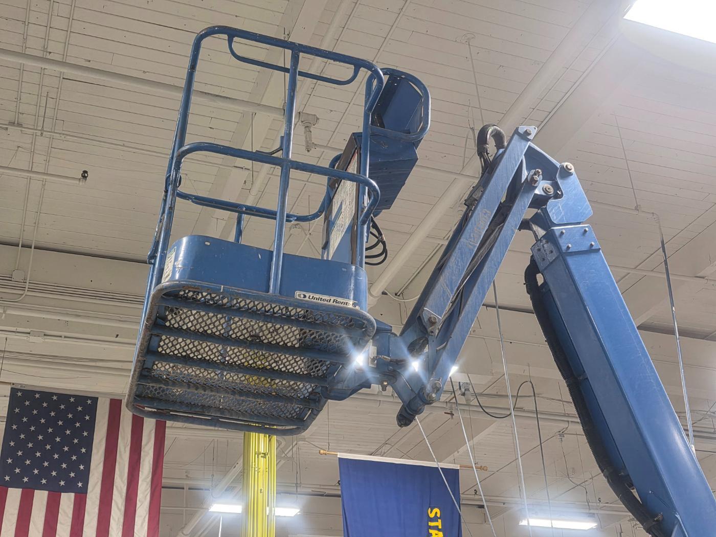 500 lb. Genie #Z-30/20N, electric articulating boom lift, 4' jib length, 36' lift height - Image 8