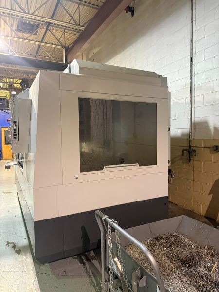 Haas #VM-6, CNC Vertical Machining Center, 64" X, 32" Y, 30" Z, 12000 RPM, 30 automatic tool changer, thru - Image 3