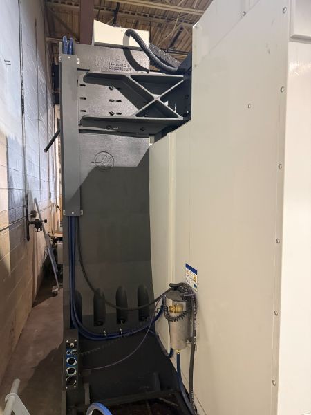 Haas #VM-6, CNC Vertical Machining Center, 64" X, 32" Y, 30" Z, 12000 RPM, 30 automatic tool changer, thru - Image 5