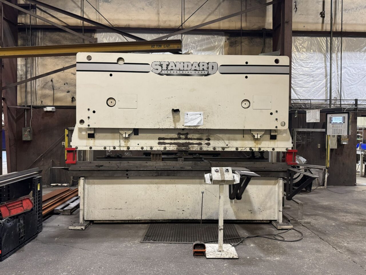 200 Ton, Standard Industrial #AB200-12, hydraulic press brake, 12' overall, 125" between housing, 8" stroke - Image 1