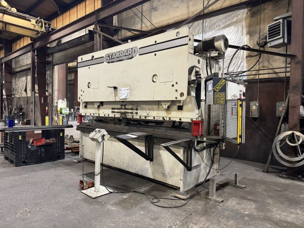 200 Ton, Standard Industrial #AB200-12, hydraulic press brake, 12' overall, 125" between housing, 8" stroke - Image 2