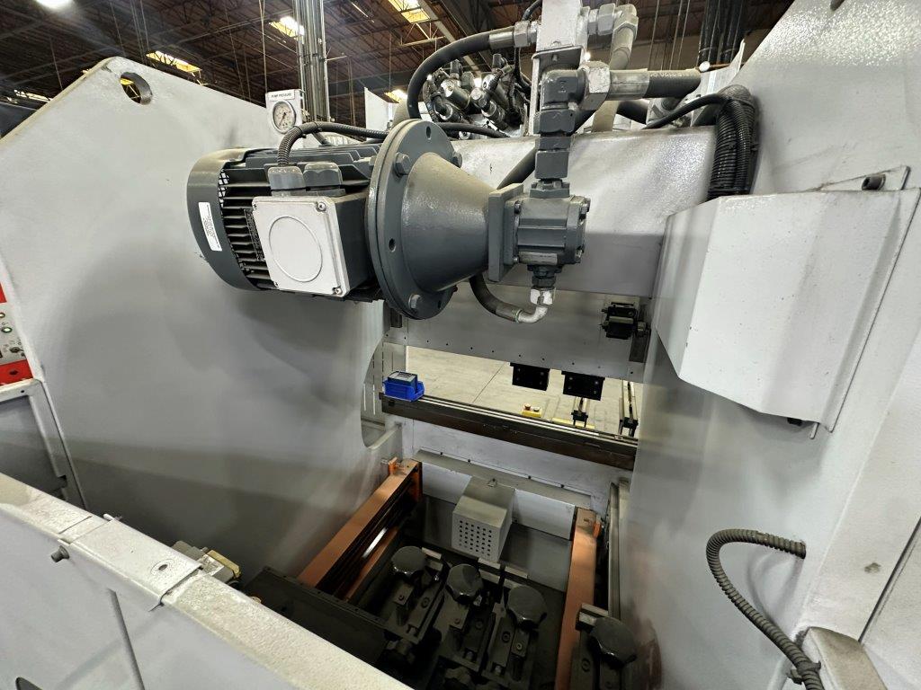 44 Ton, Ermak Power Bend Pro #PB-PRO 1270-40F, CNC press brake, 4.1'OA, 39.4" between housing, 13.8" stroke - Image 4