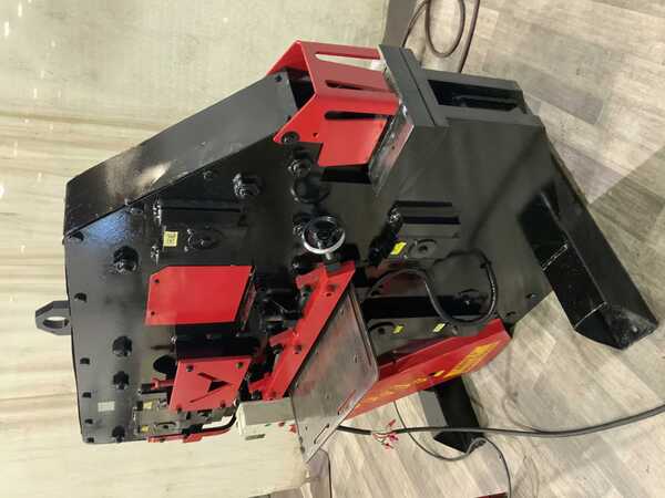 6" x 6" x 1/2" Edwards #Jaw-V, hydraulic ironworker, 115 ton, 12" throat, 7.5 HP, 30 SPM, 2000 - Image 3