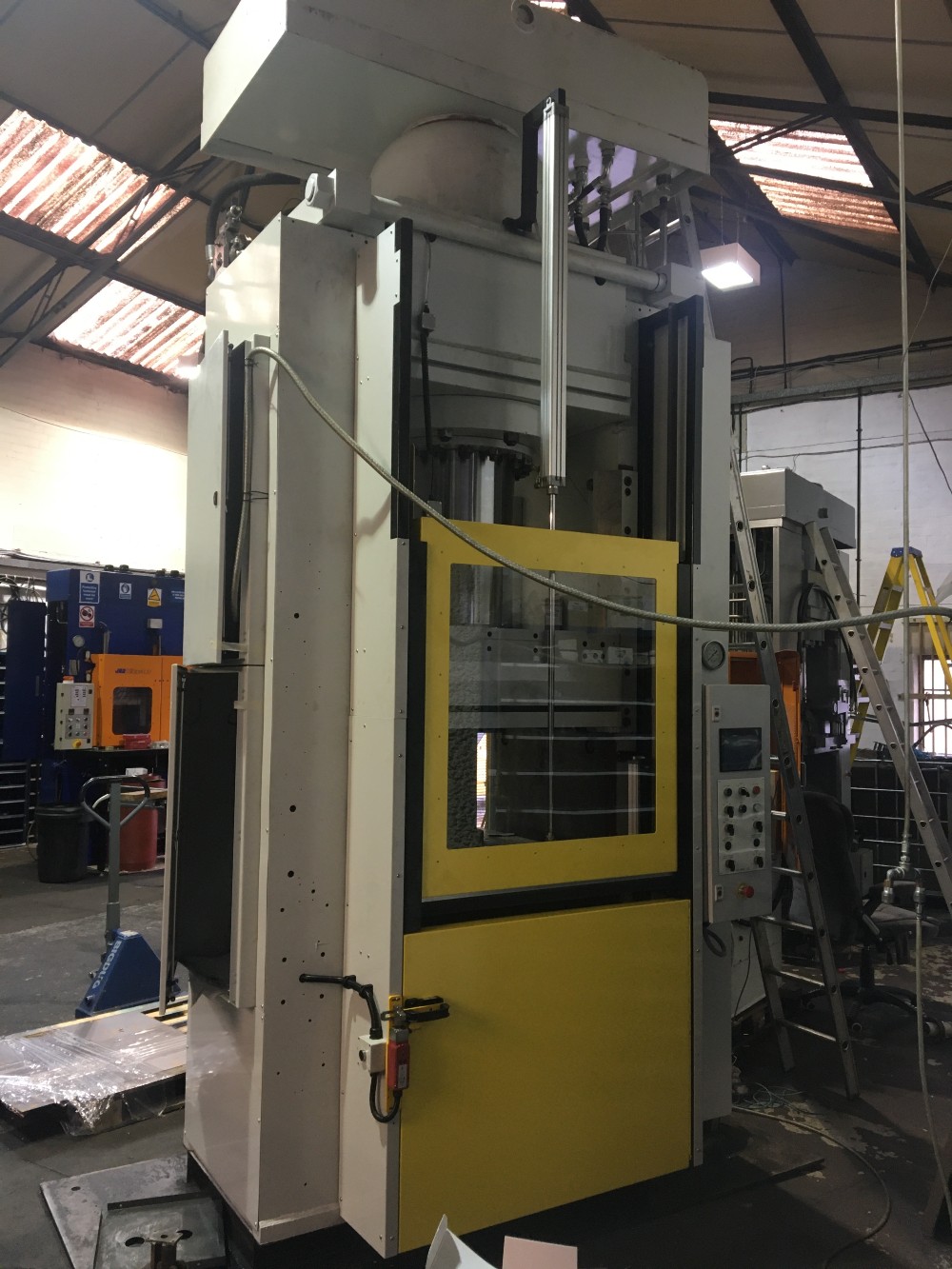 300 Ton, Bipel, manual or semi-auto hydraulic press, 33" between heated platens, factory rebuilt - Image 1