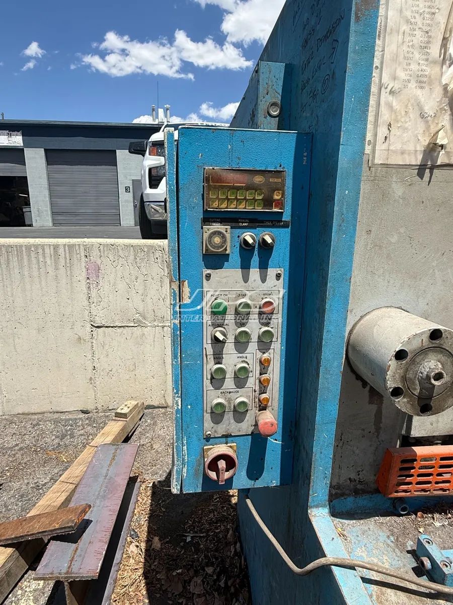 1/4" x 10' Krras #RAS-306, Hydraulic Power Squaring Shear, 31" back gauge, 17 SPM, 208 Volt, 2008 - Image 4