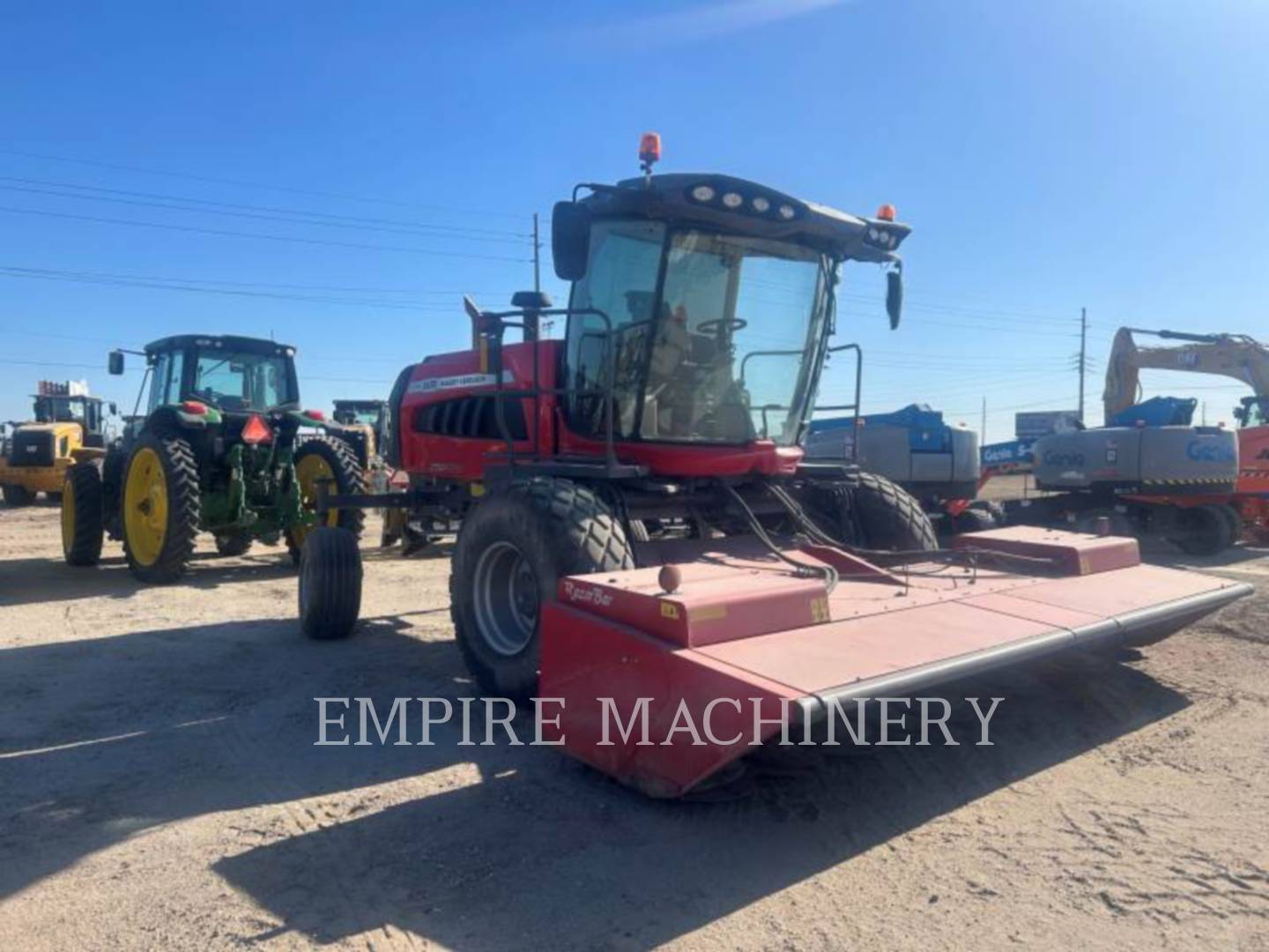 Massey Ferguson MFWR235, Hay Baler, 2418 hours, S/N: AGCMWR235PHS18182, 2023 - Image 2