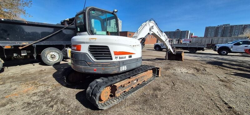 Bobcat #E85, enclosed cab, track mounted, hydraulic excavator, auxiliary plumbing, 2016 - Image 5