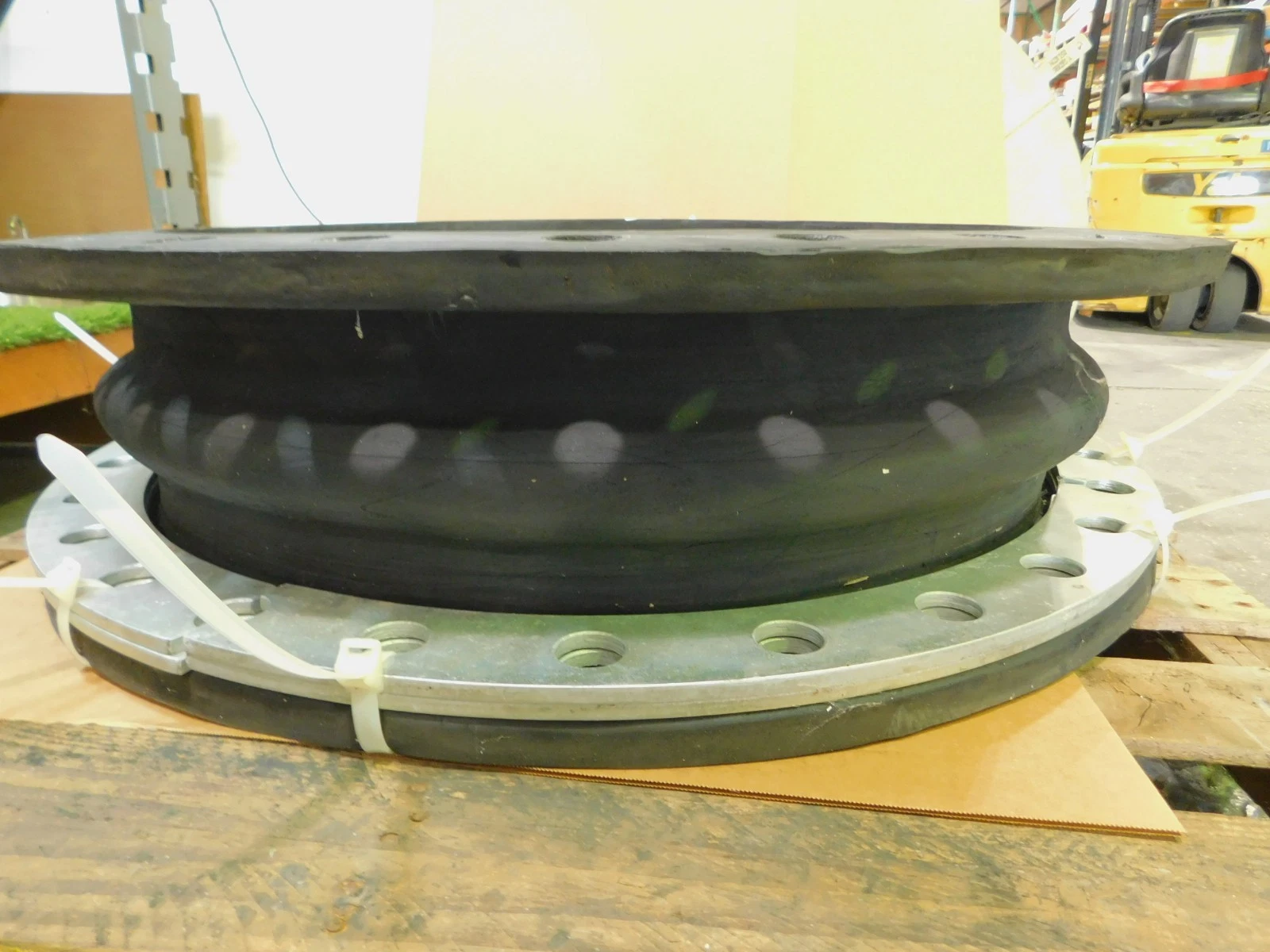 NEW 30" Kadant Unaflex Super-Flex Rubber Expansion Joint, Style 1000, 6VLZ1 - Image 4