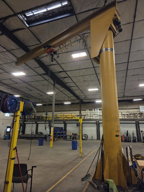 1.5 Ton, Gorbel, free standing jib crane 17', 17' span, 19' hub - Image 3
