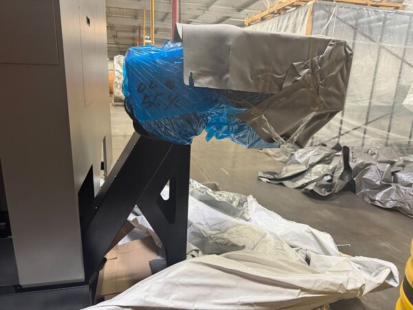 DMC #DL-55, CNC lathe, Fanuc 0iT, 30.5" swing, 21" chuck, 6.3" bar, programmable tailstock, brand new in crate - Image 8