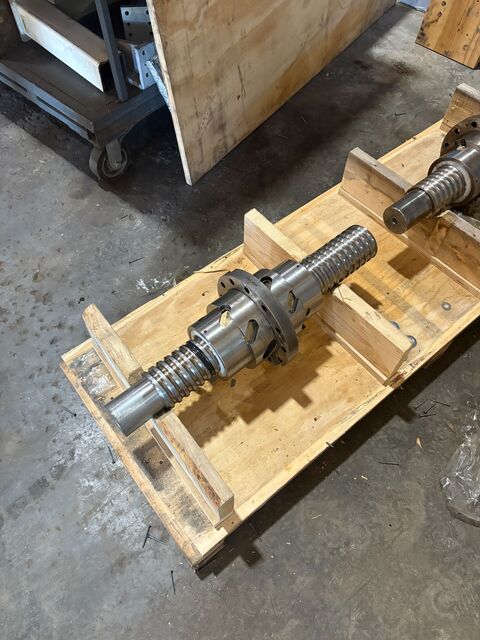 Wedin #115202, ball screw assembly, 4' diameter, 30" overall, 25" thread - Image 1