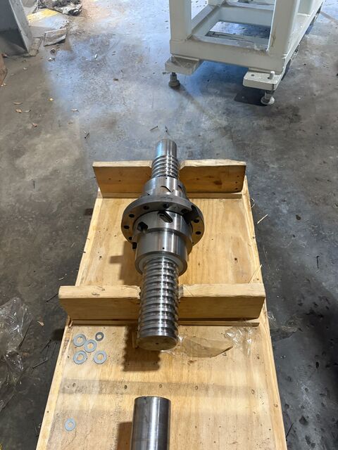 Wedin #115202, ball screw assembly, 4' diameter, 30" overall, 25" thread - Image 5