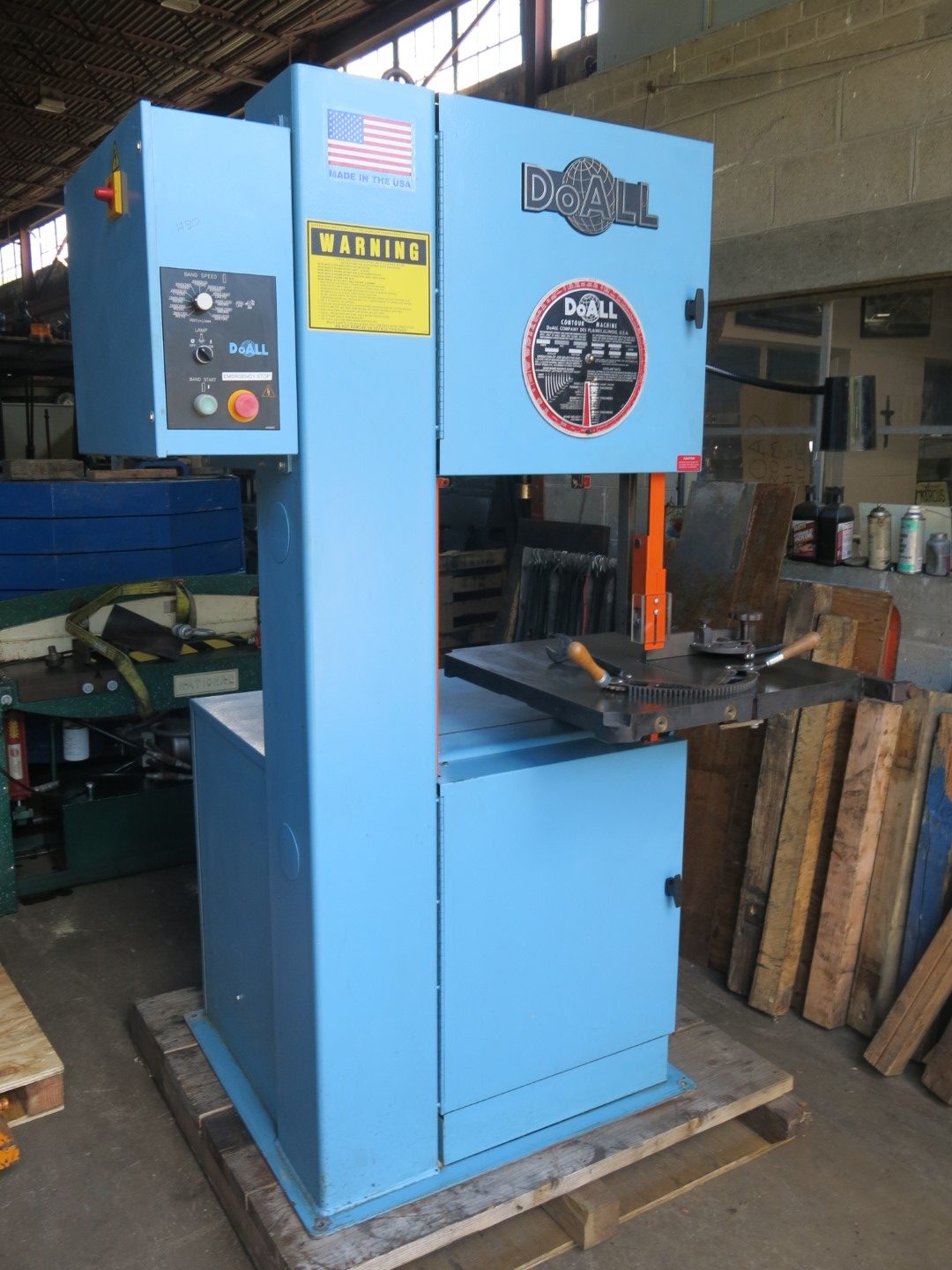 20" Doall #2013-V3, electronic vertical bandsaw, variable speed, 154" blade, 2003 - Image 4