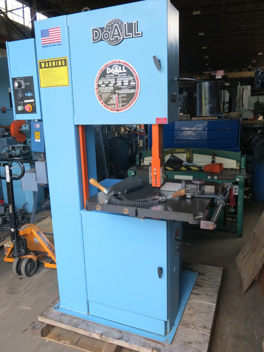 20" Doall #2013-V3, electronic vertical bandsaw, variable speed, 154" blade, 2003 - Image 7