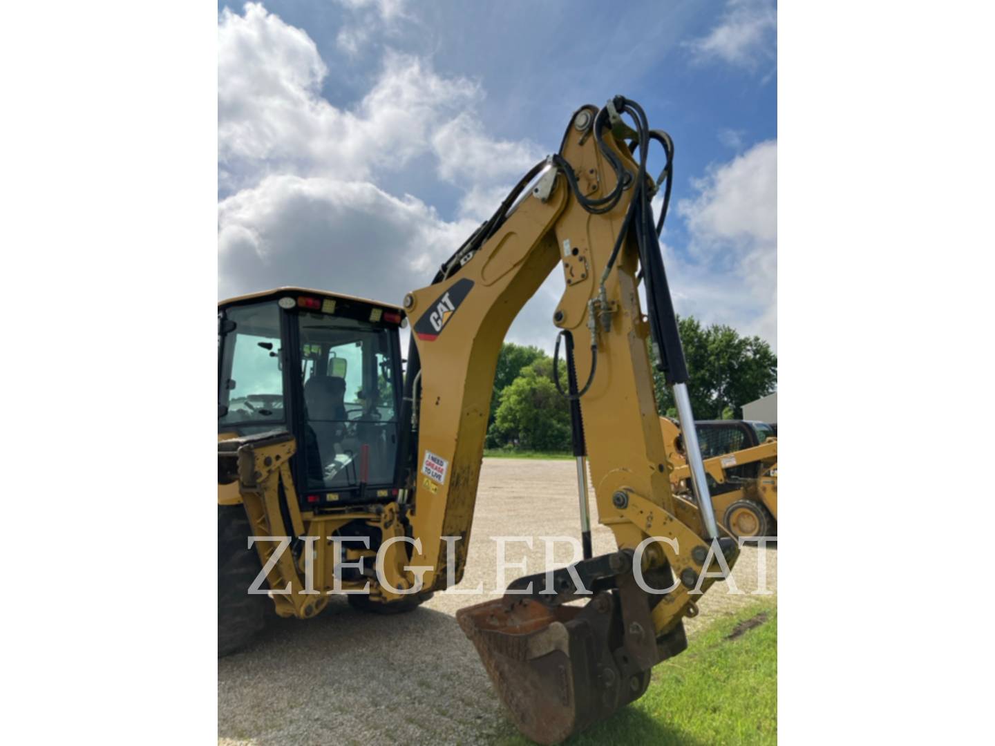 Cat 430F2, Backhoe Loader, 4047 hours, S/N: HWE00693, 2017 - Image 4