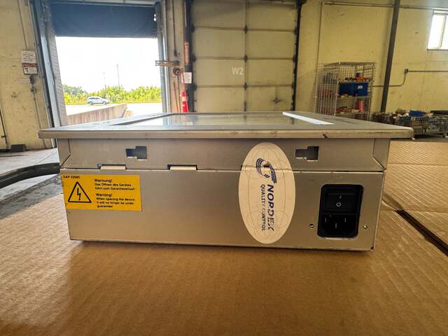 Phoenix Contact 2913111-01 Panel PC 100-240V AC Untested Surplus - Image 4