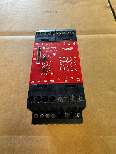Allen-Bradley 440R-S35014 Safety Relay 24V DC m01509 - Image 2