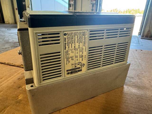 Allen-Bradley 20AD5P0A0AYNNNC0 Variable Frequency Drive 480V AC 3-Phase Untested Surplus 01431 - Image 3
