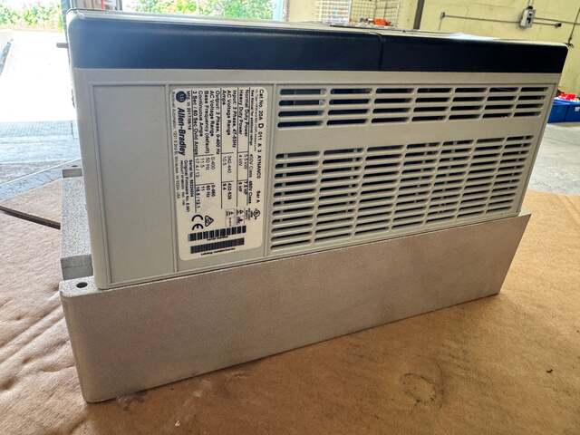 Allen-Bradley 20AD011A3AYNANC0 Variable Frequency Drive 480V AC 3-Phase Untested Surplus - Image 3