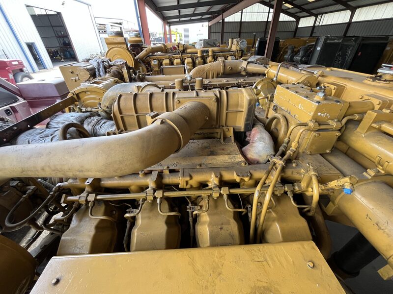 1000 HP Caterpillar #3508B, diesel marine engine, 1600 RPM, sound attenuated enclosure 0, 2002 - Image 7