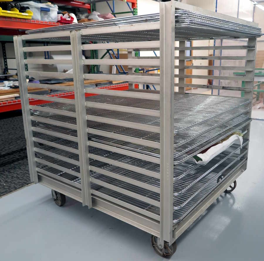 72" width x 72" H x 72" L Despatch, 500°F, electric walk-in oven, solvent rated, insulated floor w/ cart - Image 9