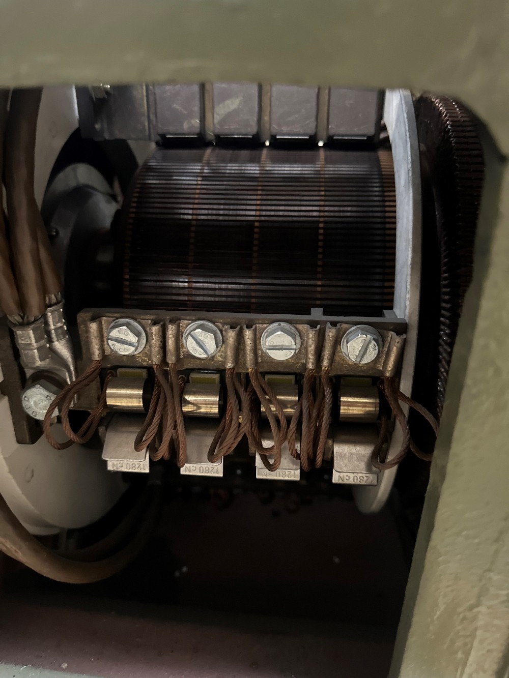 307 HP 1860/2000 RPM Thrige Electric, Frame LAK1225-A, F1 Mounting, Endlcosure DP-FV, with Tachometer - Image 3